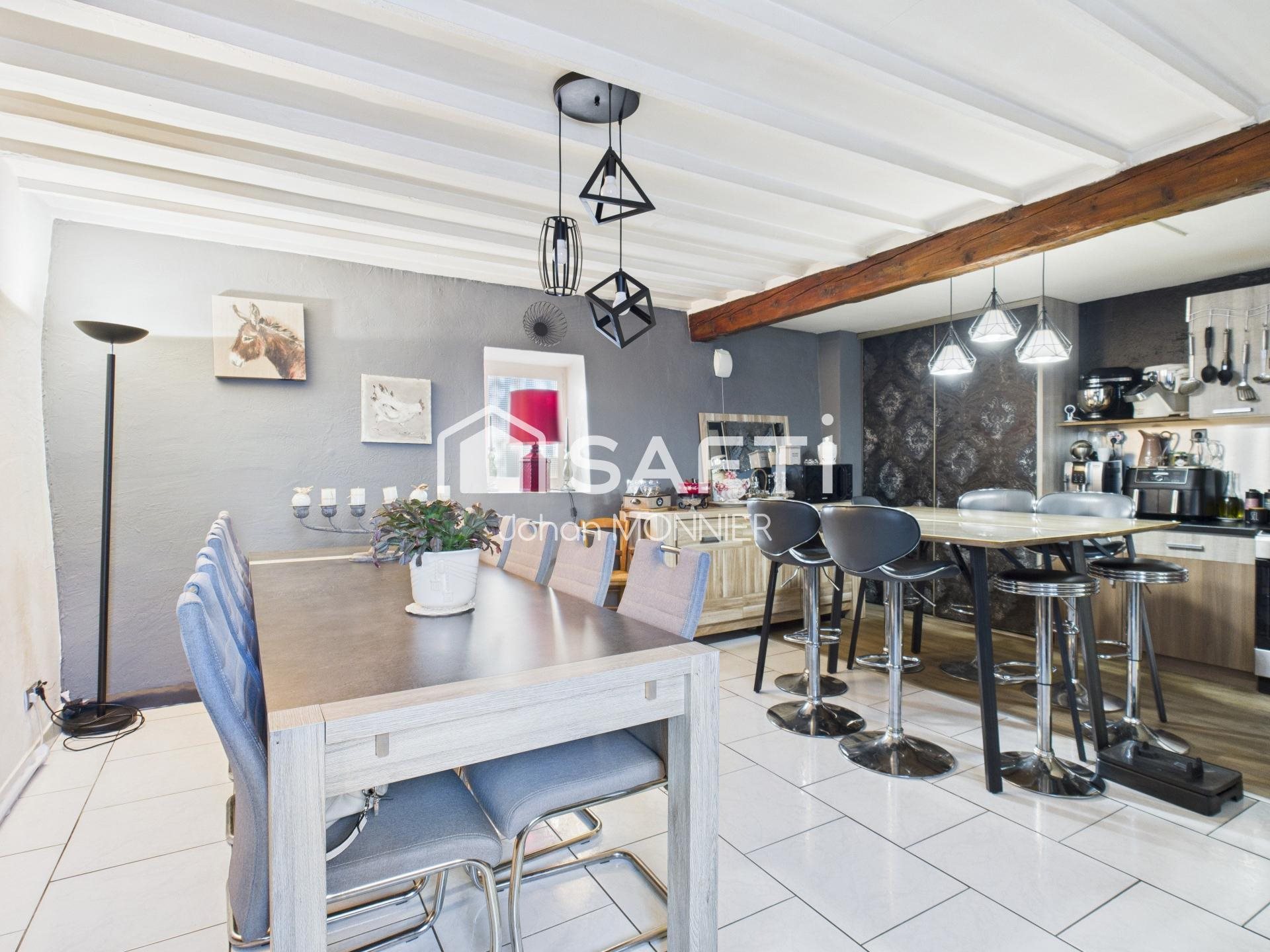Maison à vendre, 185m², Fareins