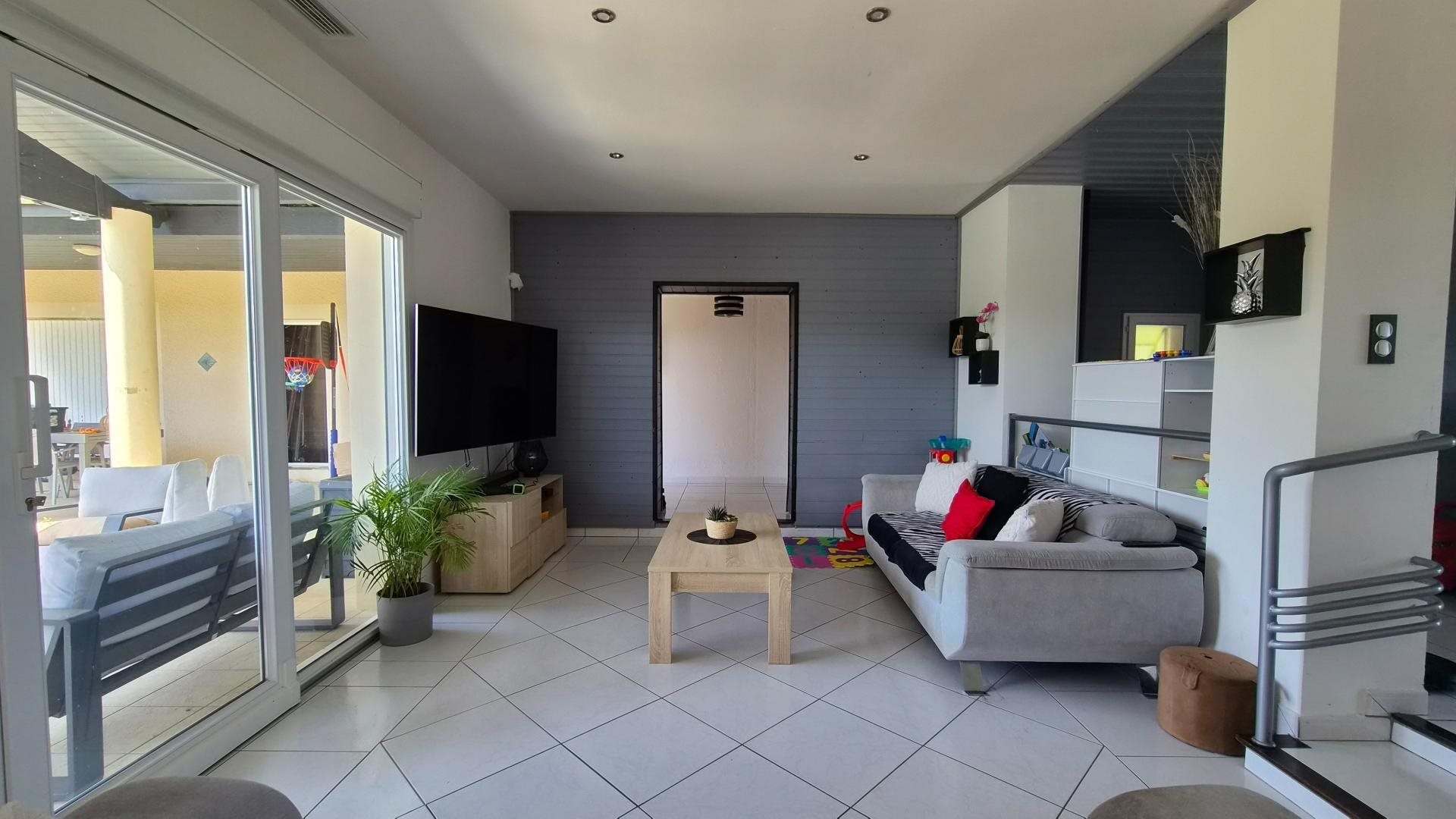 Maison à vendre, 128m², La Salvetat-Belmontet