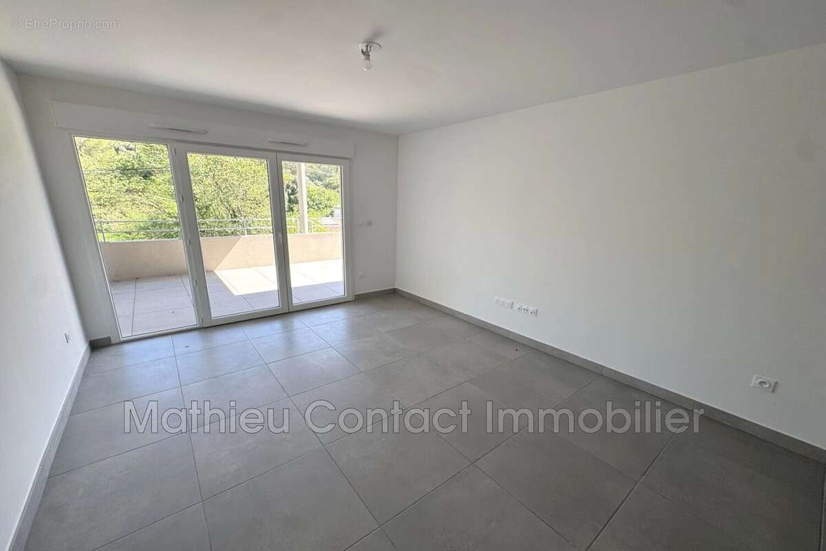 Appartement à vendre, 65m², Nîmes