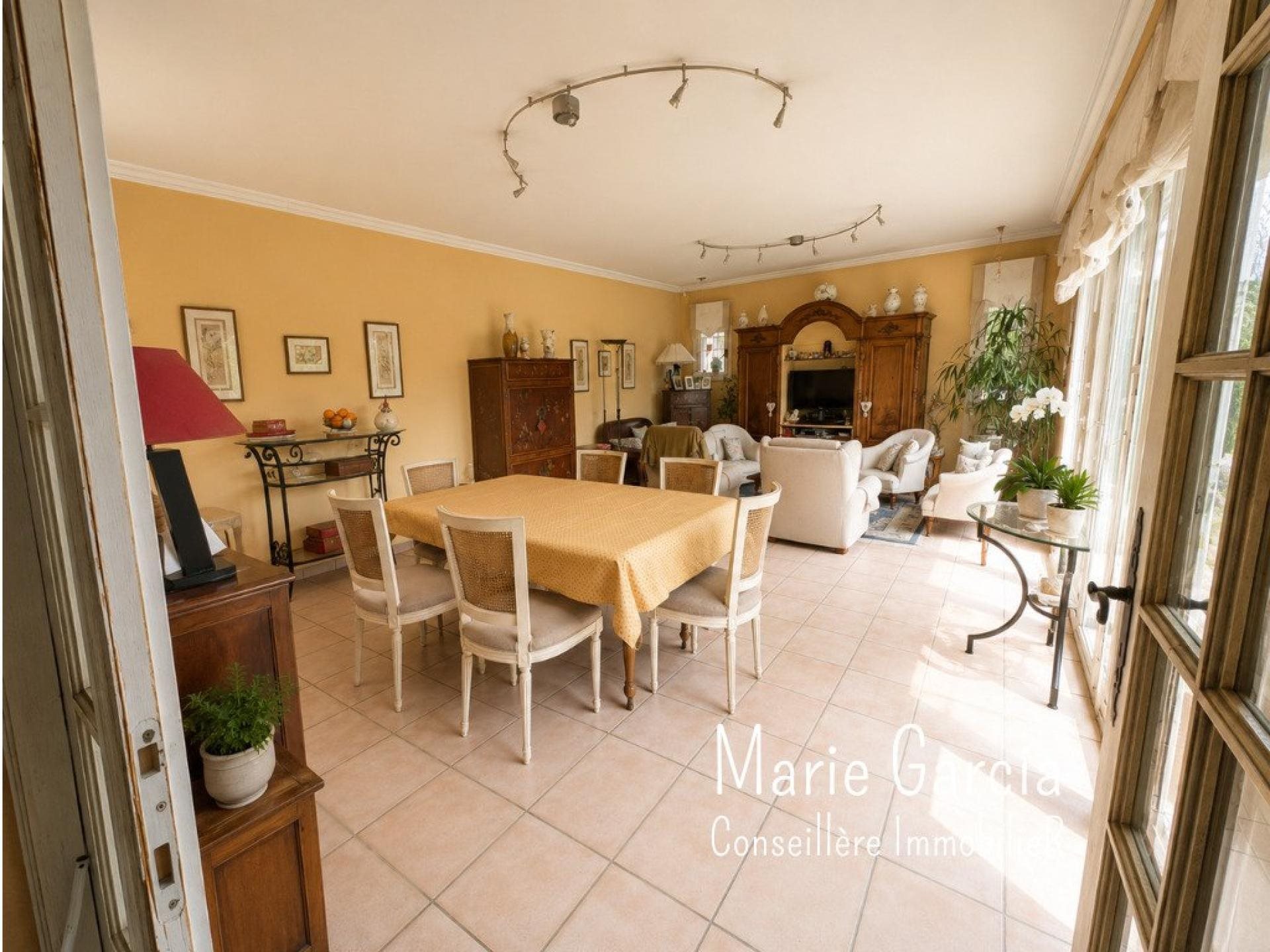 Maison à vendre, 157m², Rodilhan