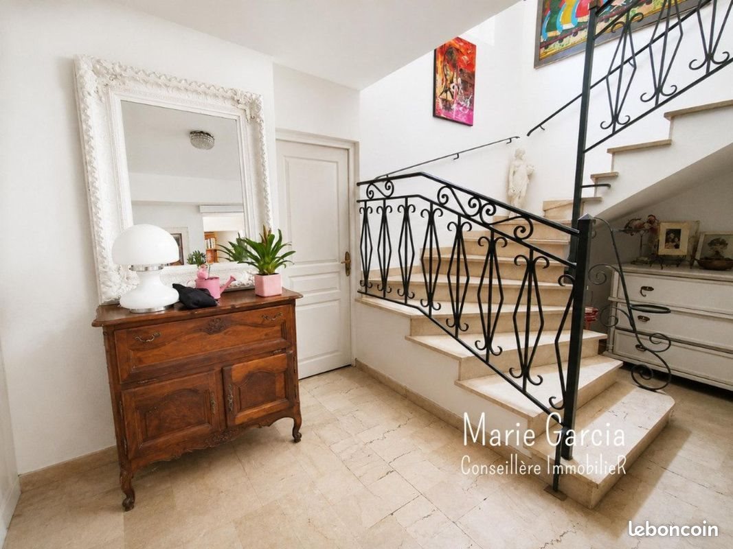 Maison à vendre, 257m², Nîmes