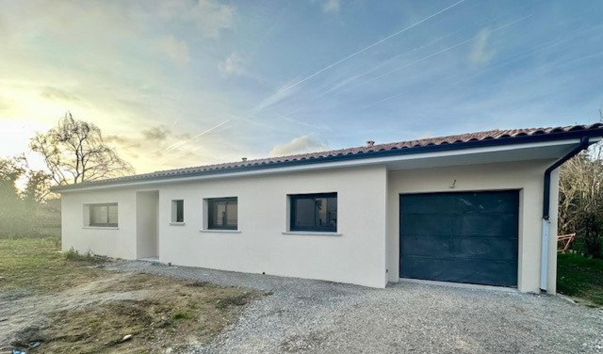 Maison à vendre, 105m², Bérat