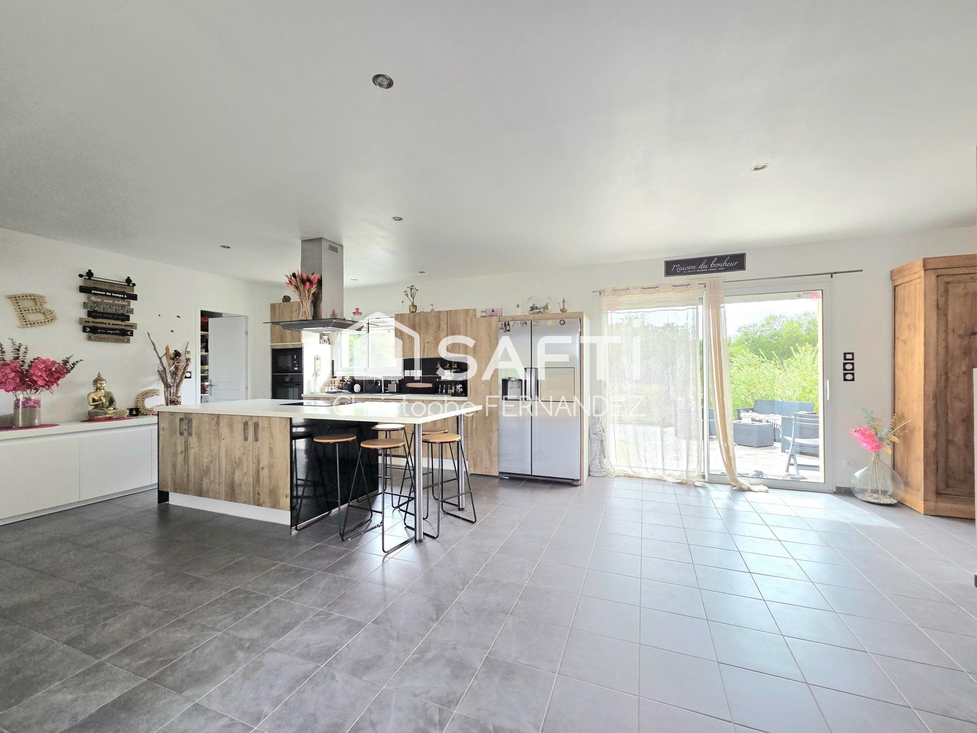 Maison à vendre, 123m², Cartelègue