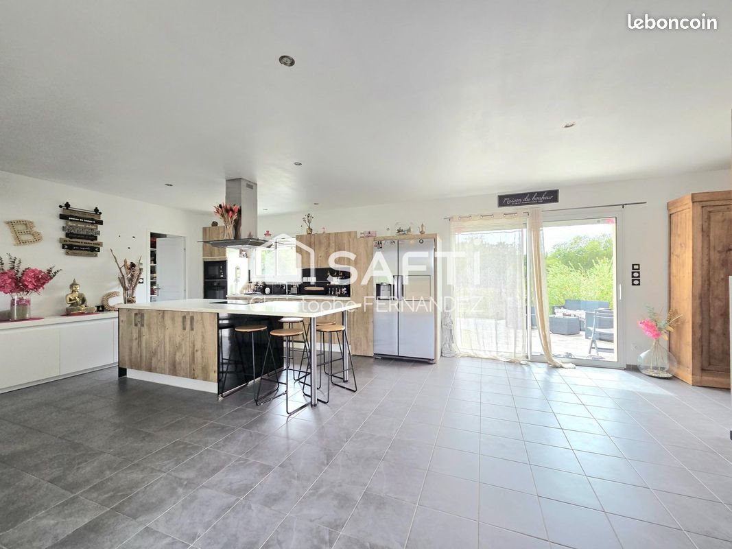 Maison à vendre, 123m², Cartelègue