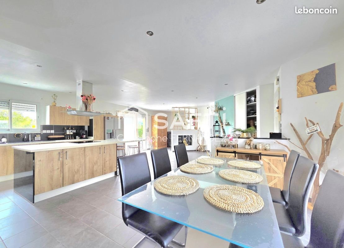 Maison à vendre, 123m², Cartelègue