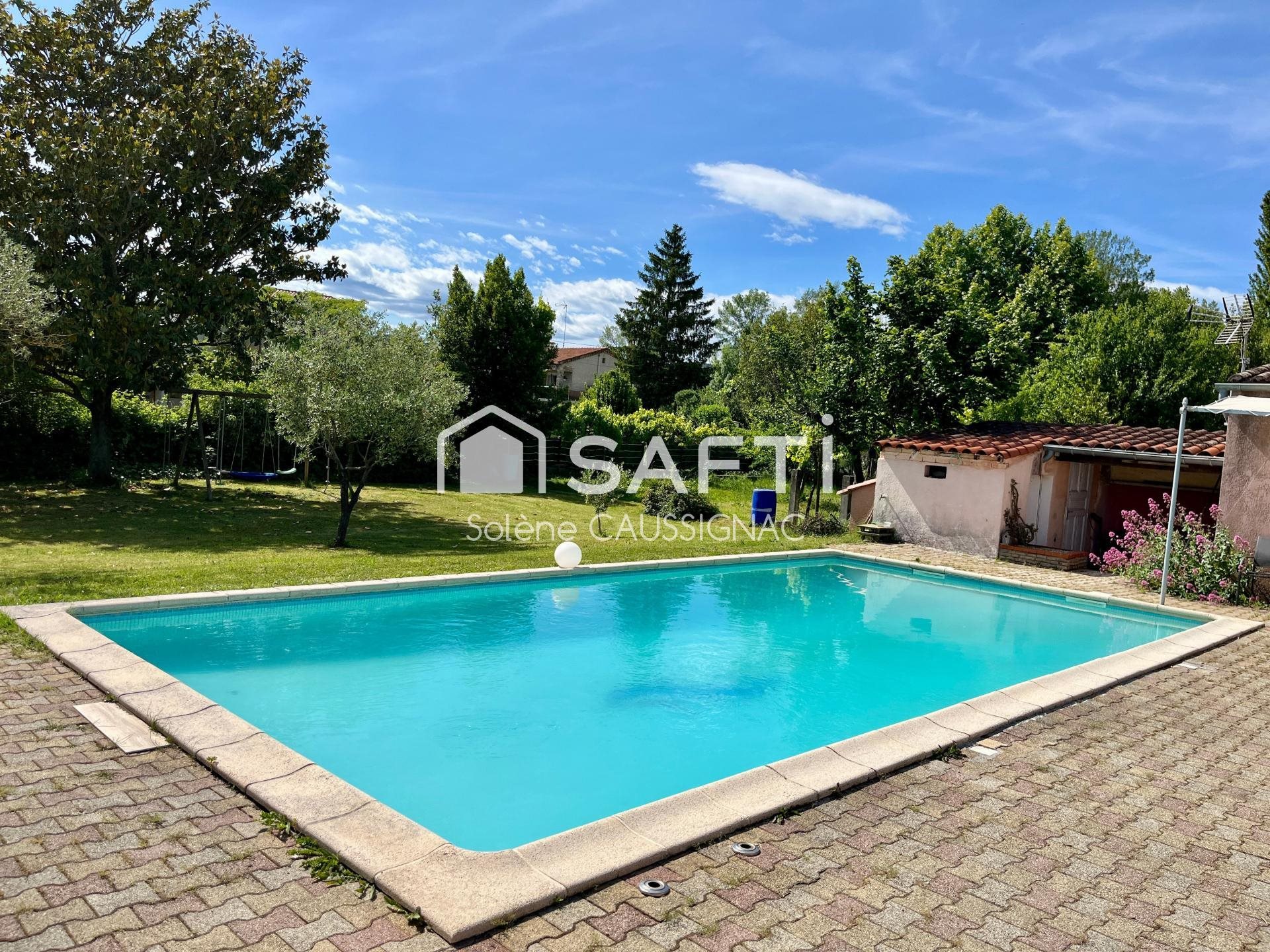 Maison à vendre, 177m², Saint-Julien-les-Rosiers