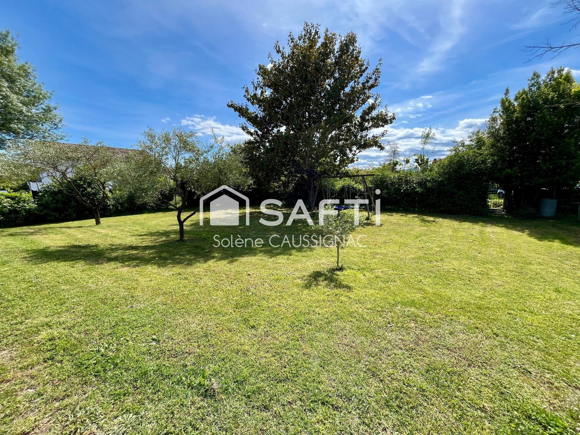 Maison à vendre, 177m², Saint-Julien-les-Rosiers