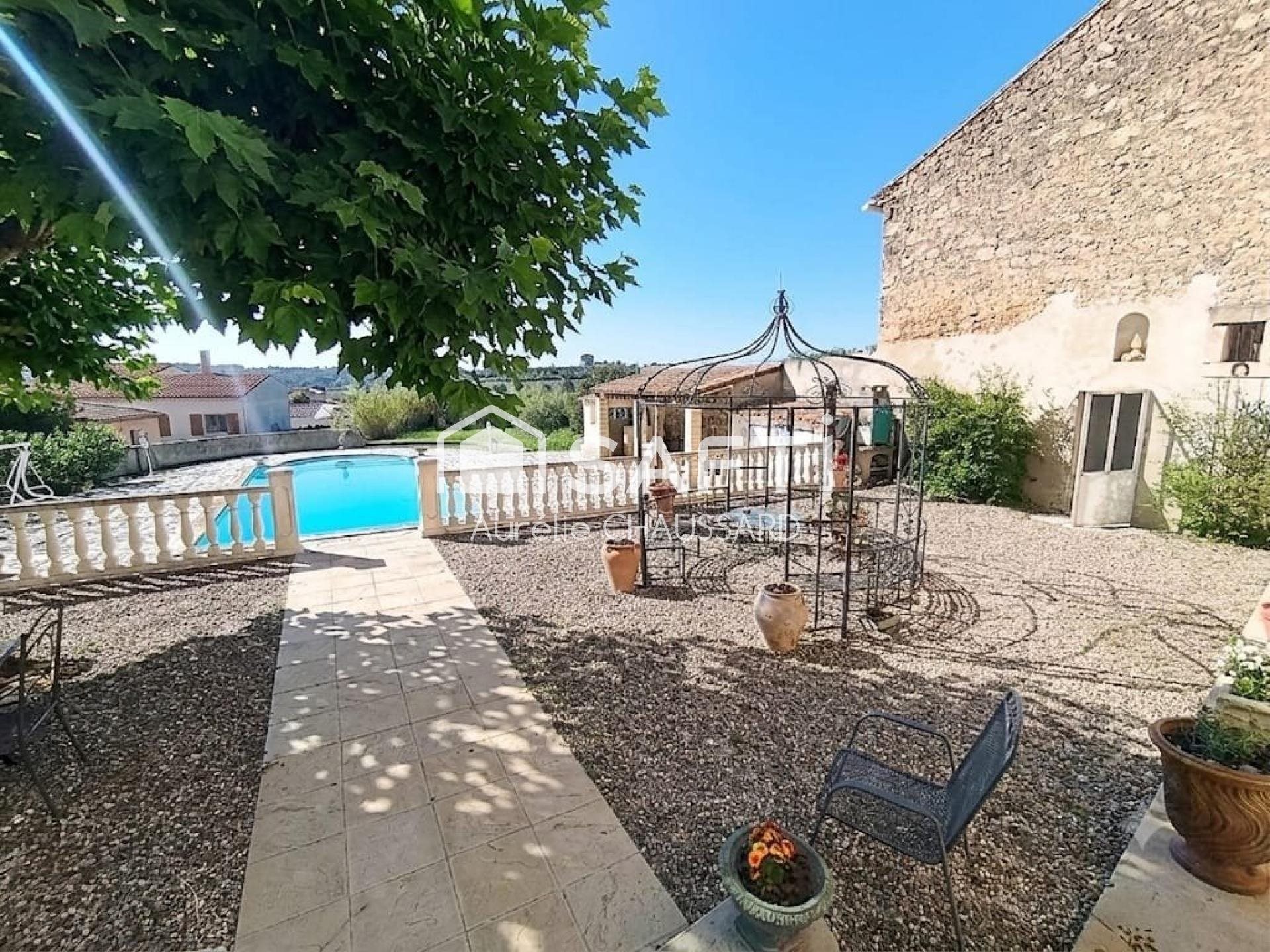 Maison à vendre, 201m², Ouveillan