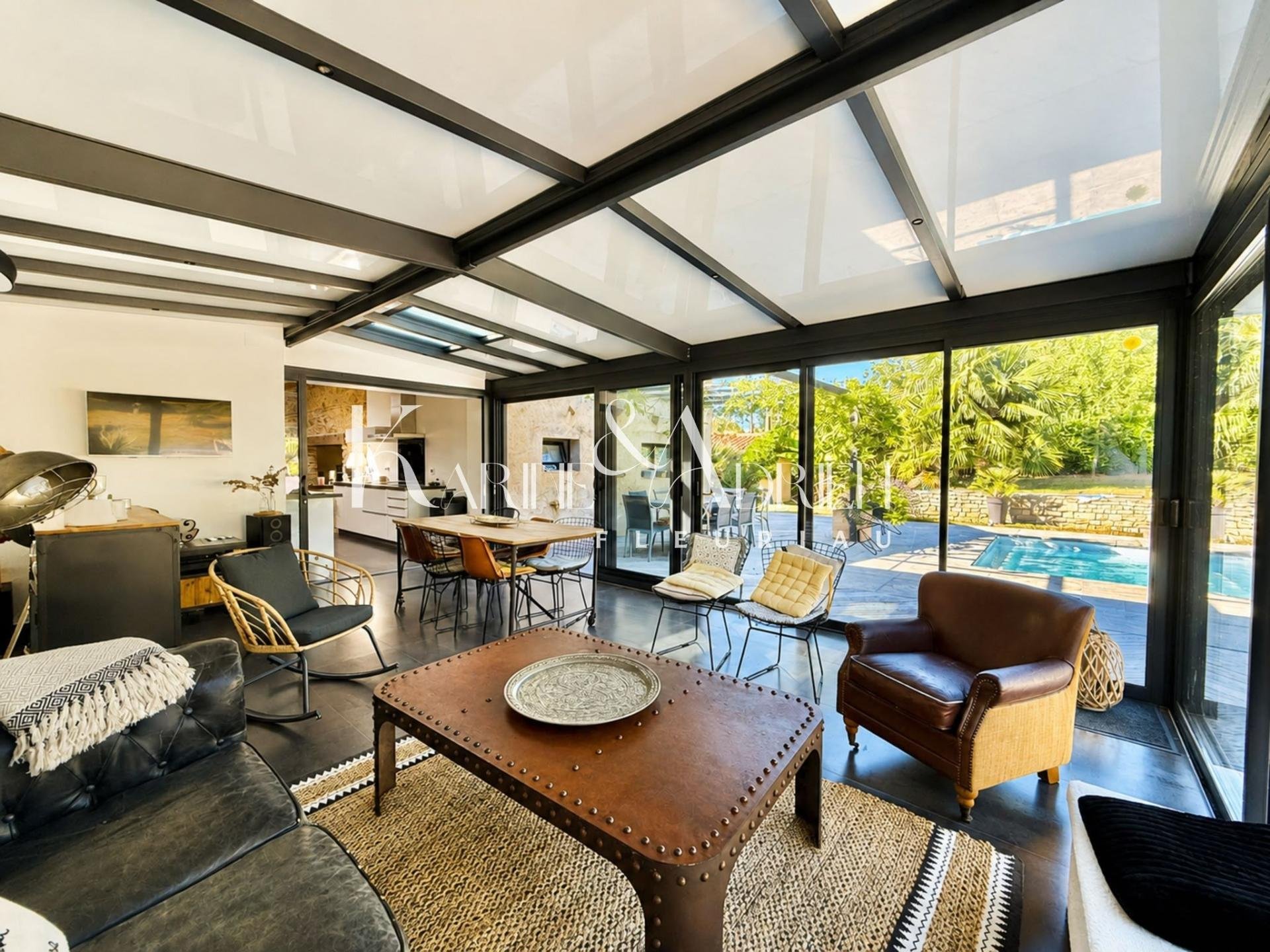 Maison à vendre, 246m², Saint-Cyr-des-Gâts