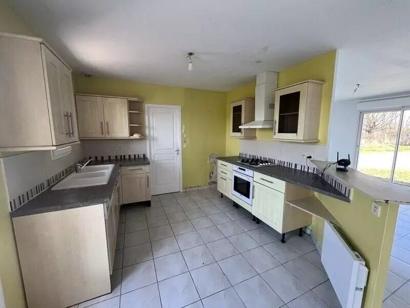 Maison à vendre, 111m², Badecon-le-Pin