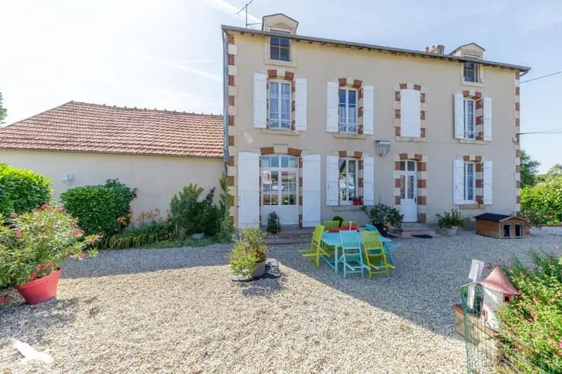 Maison à vendre, 200m², Saint-Benoît-du-Sault