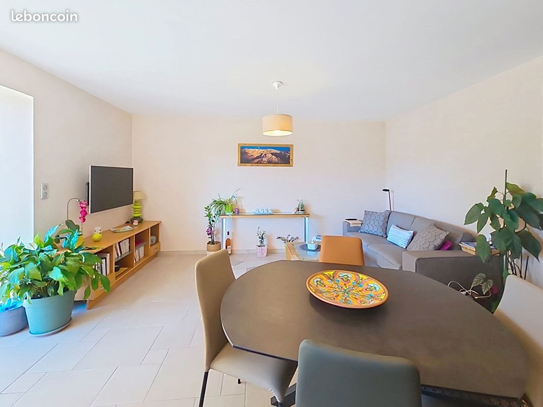 Appartement à vendre, 75m², Sanary-sur-Mer