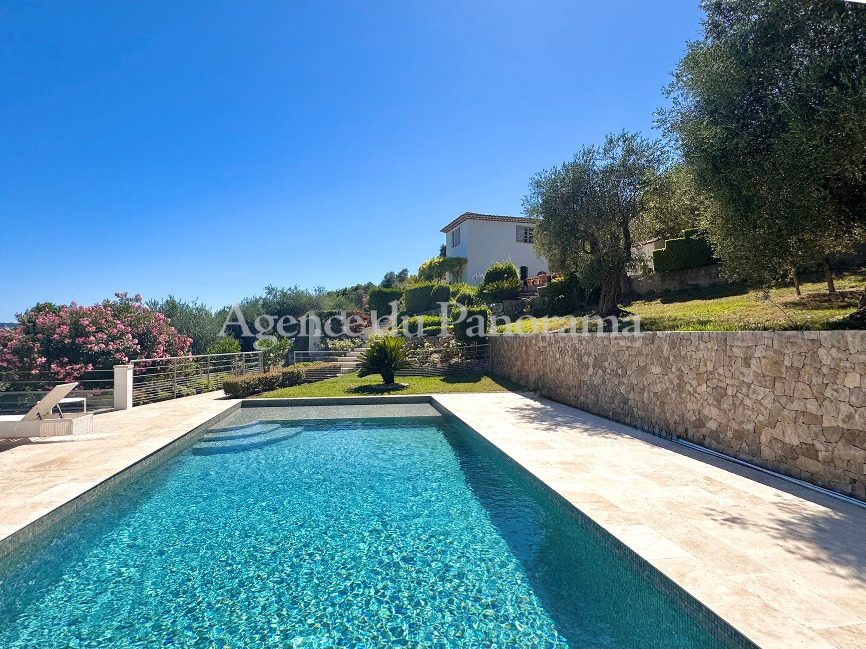 Maison à vendre, 197m², Grasse