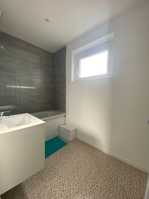 Appartement à vendre, 86m², Rue