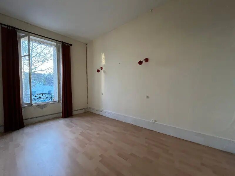 Maison à vendre, 102m², Saint-Amand-Montrond