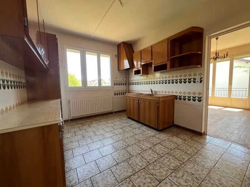 Maison à vendre, 214m², Saint-Amand-Montrond