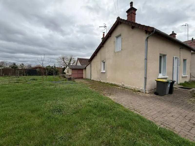 Maison à vendre, 101m², Saint-Amand-Montrond