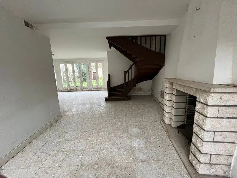 Maison à vendre, 121m², Saint-Amand-Montrond