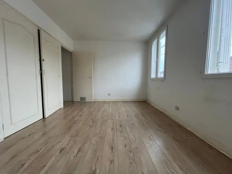 Maison à vendre, 121m², Saint-Amand-Montrond