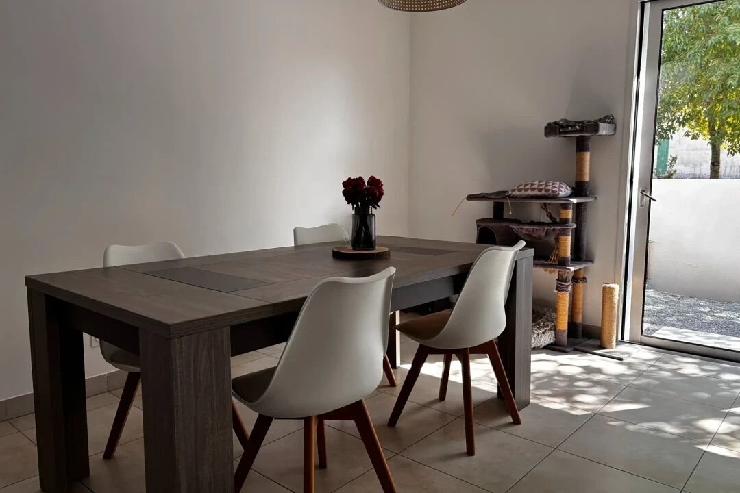 Maison à louer, 70m², Champagné-les-Marais