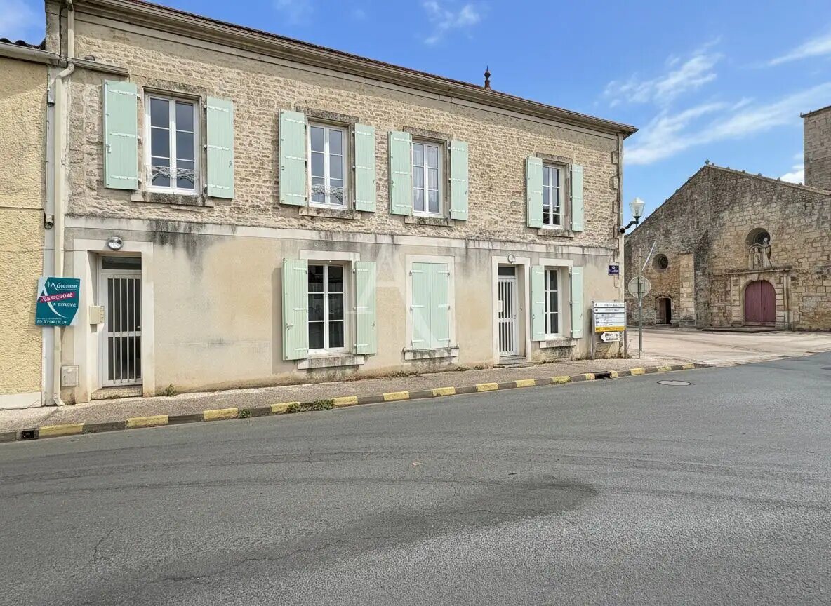 Maison à vendre, 142m², Nalliers