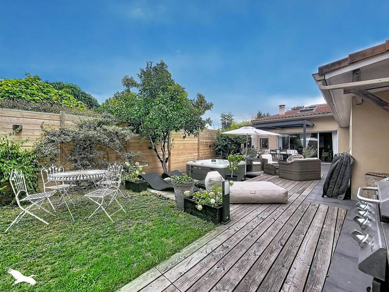 Maison à vendre, 140m², La Brède