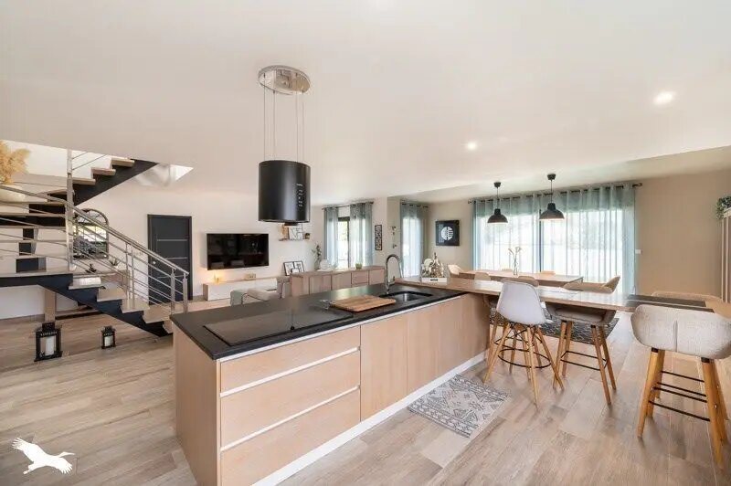 Maison à vendre, 168m², Saint-Médard-d'Eyrans