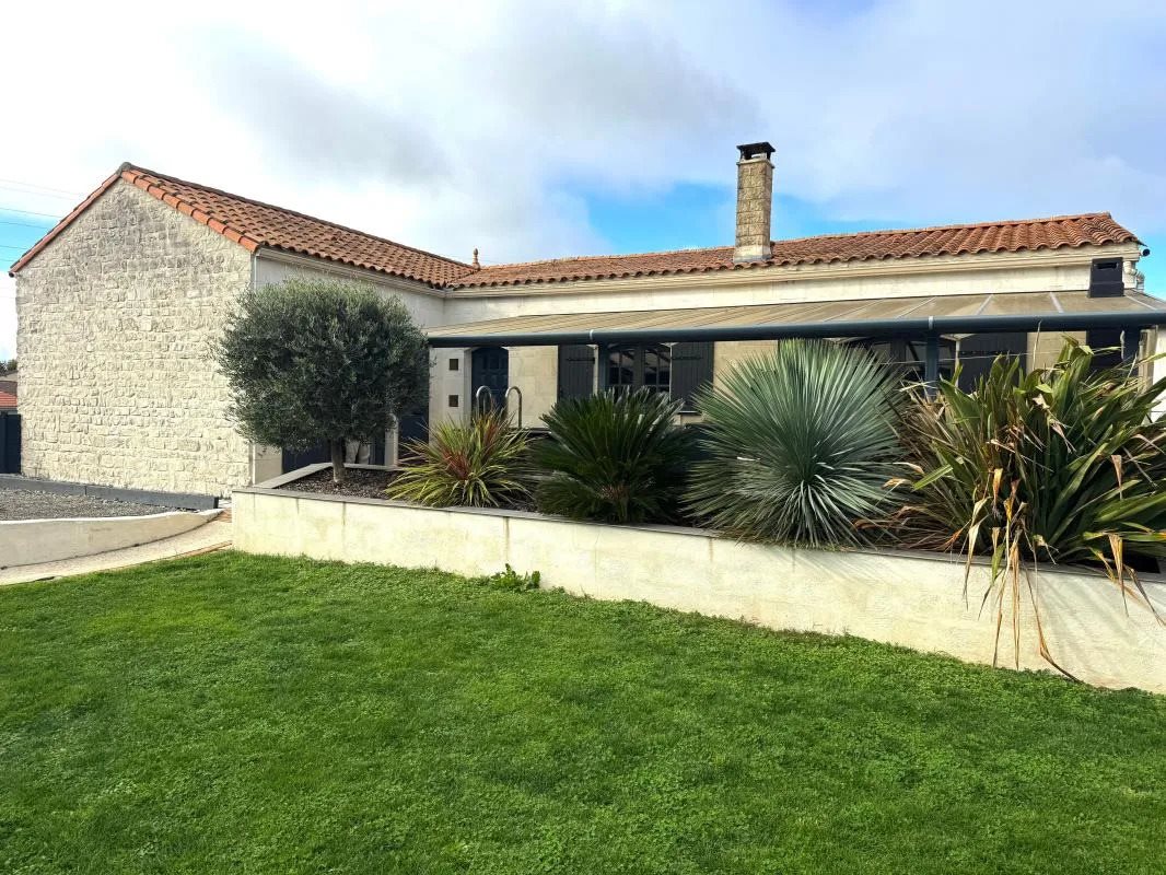 Maison à vendre, 132m², Saintes