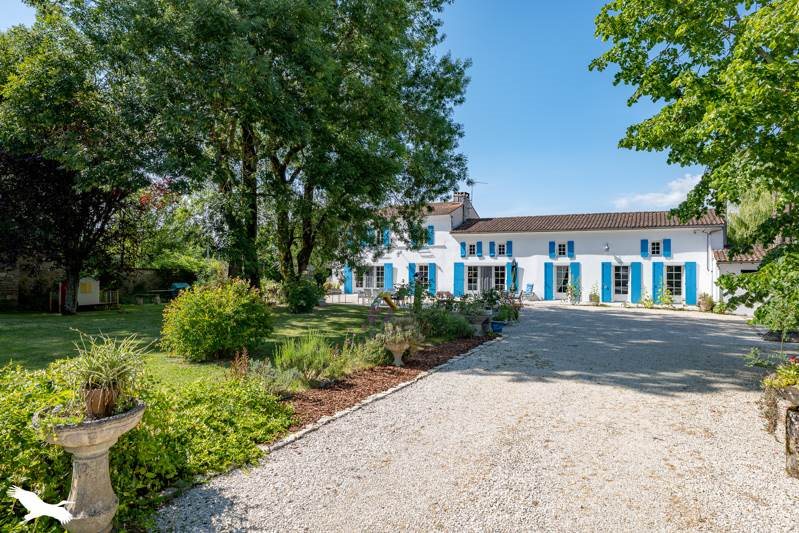 Maison à vendre, 182m², Saint-Hilaire-de-Villefranche