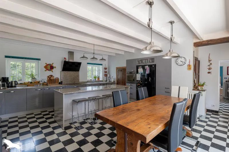 Maison à vendre, 182m², Saint-Hilaire-de-Villefranche
