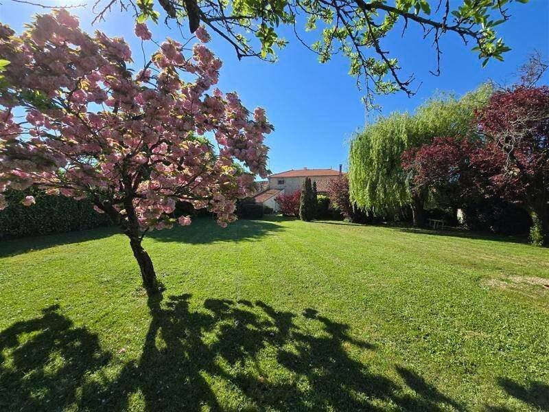 Maison à vendre, 225m², Villeneuve-la-Comtesse