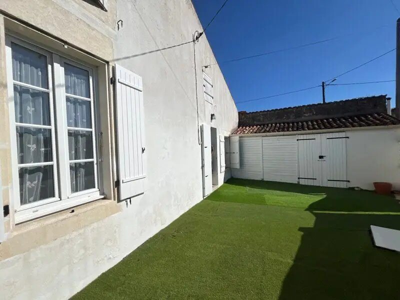 Maison à vendre, 67m², Lozay
