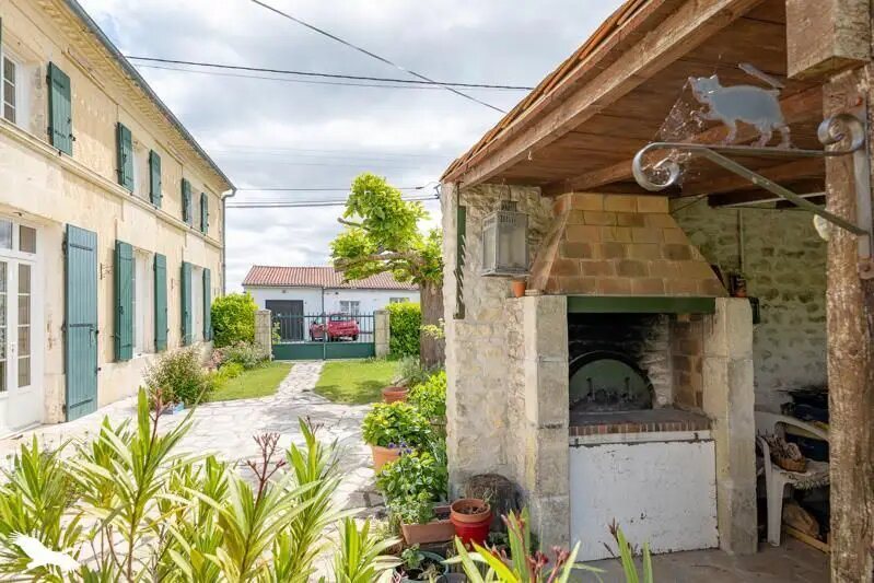 Maison à vendre, 157m², Lozay