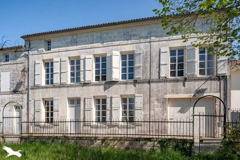 Maison à vendre, 235m², Saint-Savinien