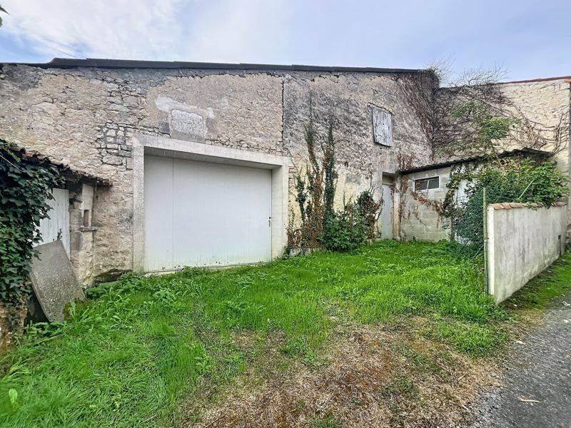 Maison à vendre, 74m², Antezant-la-Chapelle