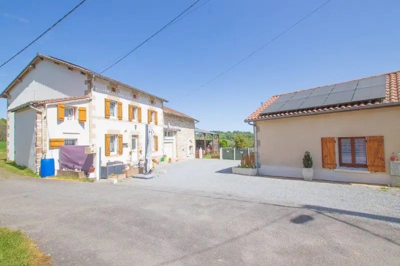 Maison à vendre, 210m², Thouron