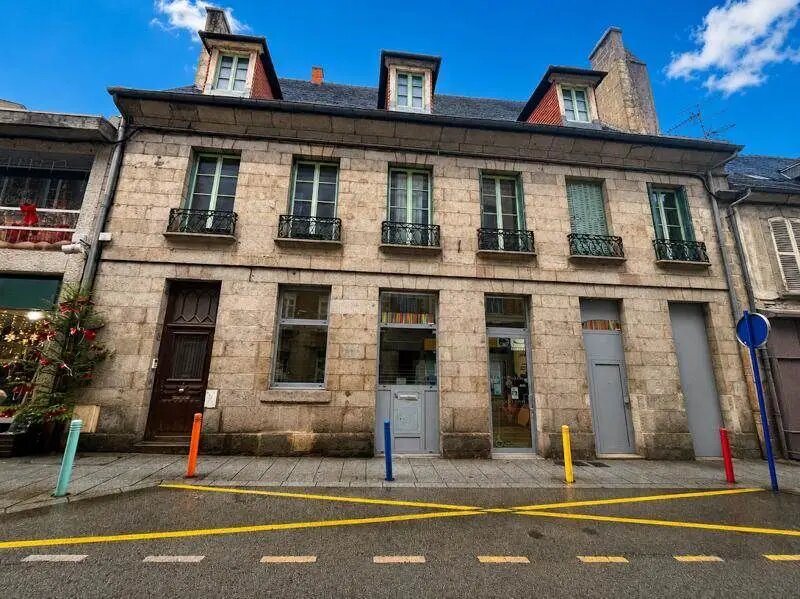 Maison à vendre, 460m², Aubusson