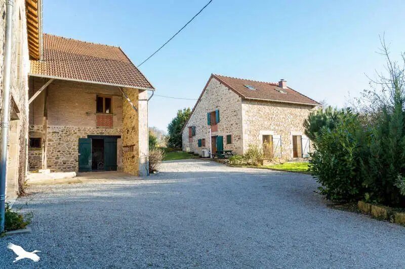 Maison à vendre, 196m², Saint-Dizier-Masbaraud