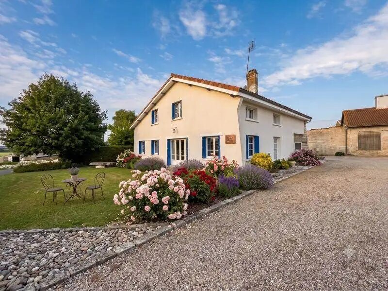 Maison à vendre, 255m², Barbezieux-Saint-Hilaire