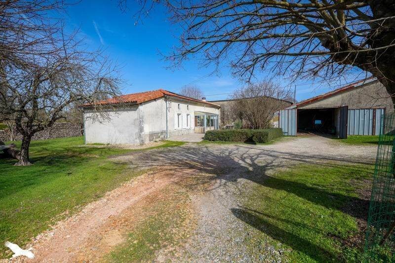 Maison à vendre, 135m², Barbezieux-Saint-Hilaire