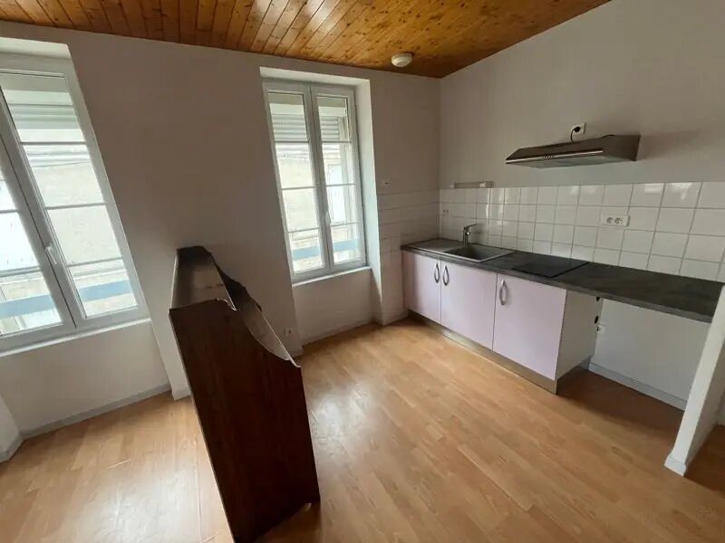 Appartement à vendre, 266m², Barbezieux-Saint-Hilaire