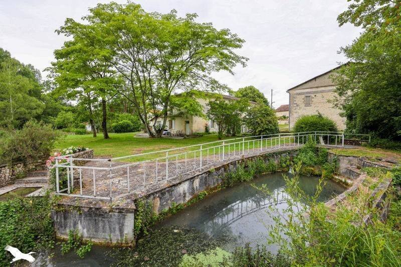 Maison à vendre, 175m², Criteuil-la-Magdeleine
