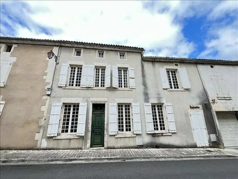 Maison à vendre, 159m², Barbezieux-Saint-Hilaire