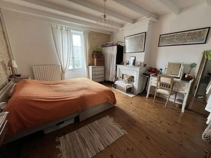 Maison à vendre, 245m², Saint-Hilaire-la-Palud