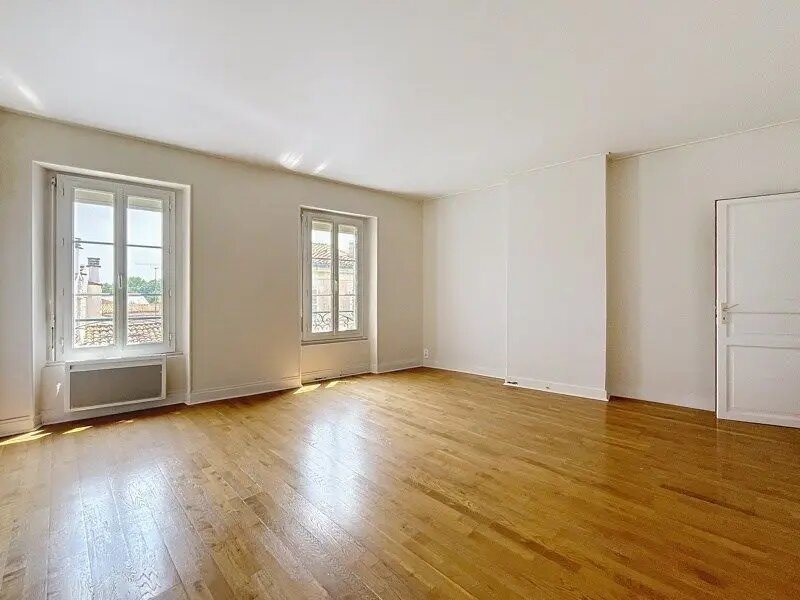 Maison à vendre, 323m², Mauzé-sur-le-Mignon