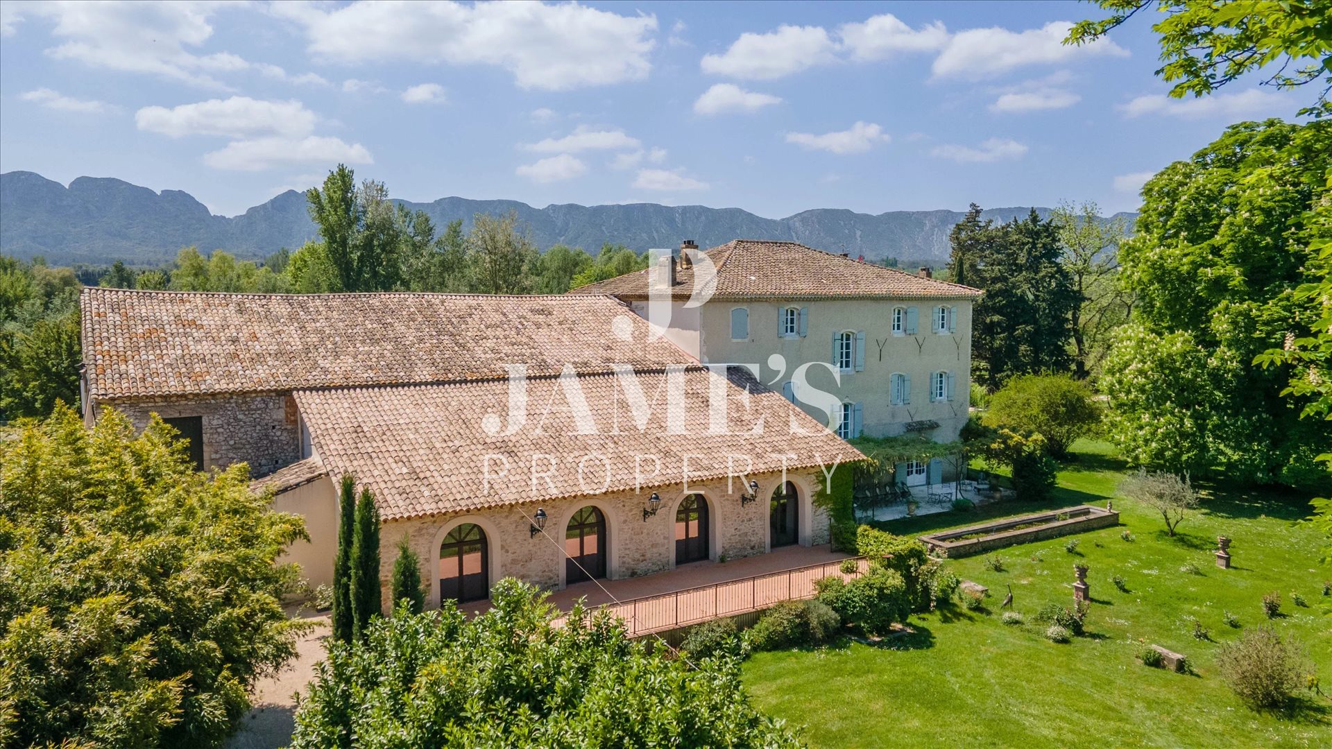 Maison à vendre, 750m², Saint-Rémy-de-Provence