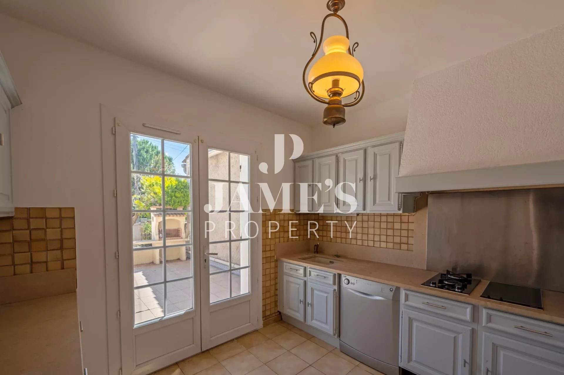 Maison à vendre, 122m², Fontvieille