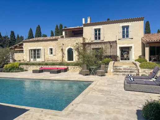 Maison 6 pièces 200 m² · à Saint-Rémy-de-Provence · 200 m² · 2 550 000 €