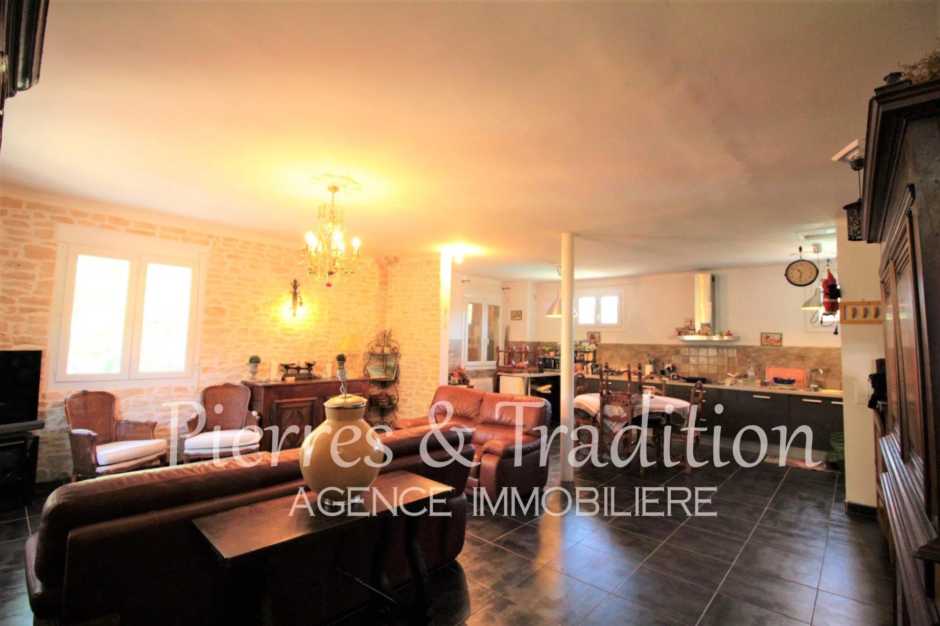 Maison à vendre, 178m², Saignon