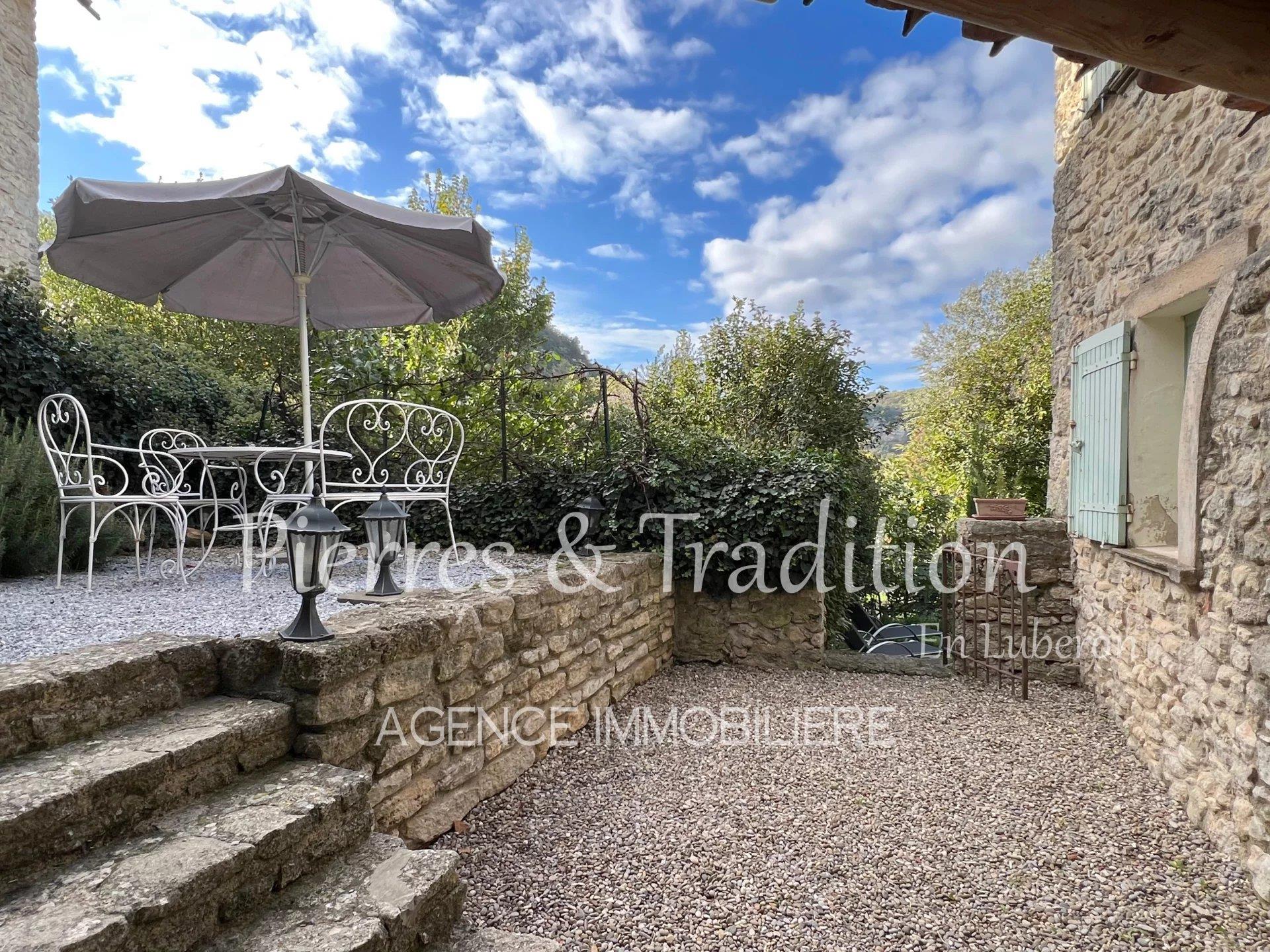 Maison à vendre, 117m², Saignon